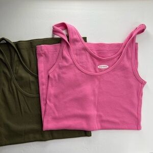 Old Navy Slim Fit Tanks (2) Ladies Small